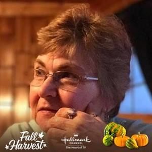 Meet your Posher, Pauline